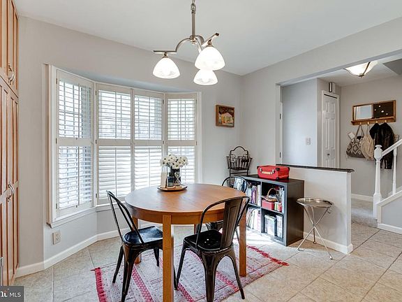 Lots of natural light in the kitchen