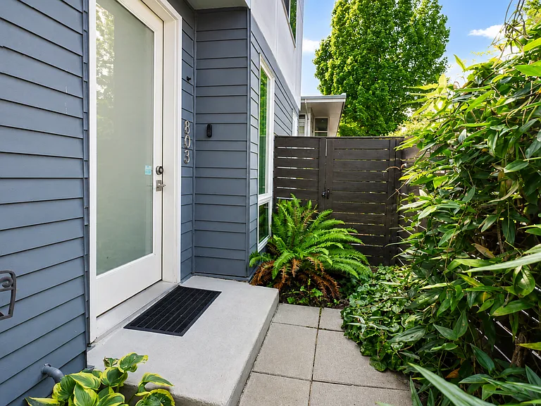 803 S Cloverdale St #803 — Photo 26