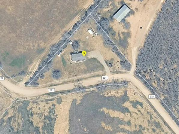 4223 County Road 221, Floresville, TX 78114