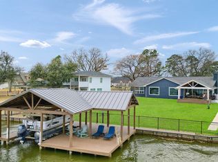 801 Kiowa Dr W, Lake Kiowa, TX 76240