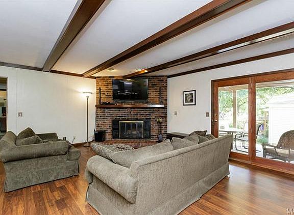 4th image of 10581 Mert Ave