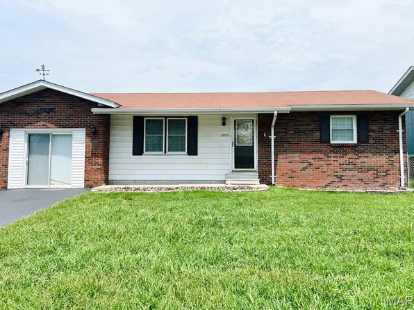 2005 Louise Ave, Cahokia, IL 62206