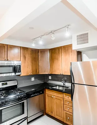 Rented by Metropolitan Property Group | media 14