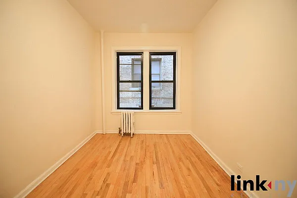 Rented by Link NY Realty | media 21
