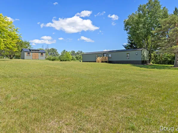 1595 N County Line Rd, Six Lakes, MI 48886