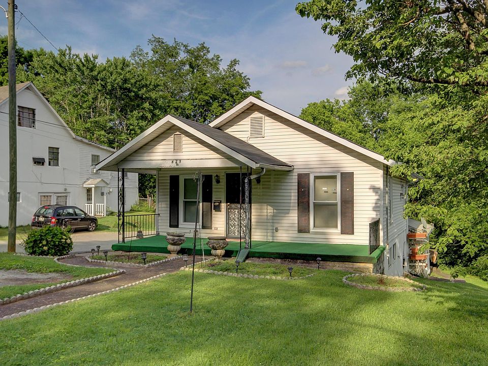 Cumberland Drive Triplex 823 Cumberland Dr Clarksville TN Zillow