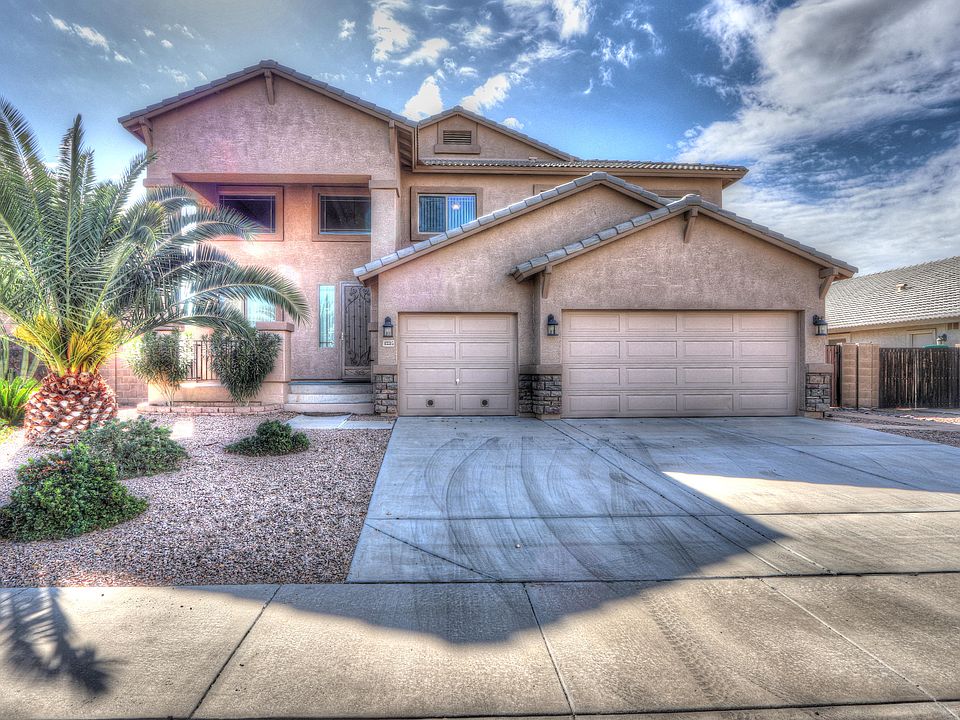 1st image of 43315 W Griffis Dr