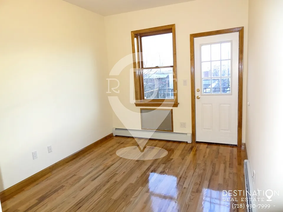 First Bedroom 14x9.5