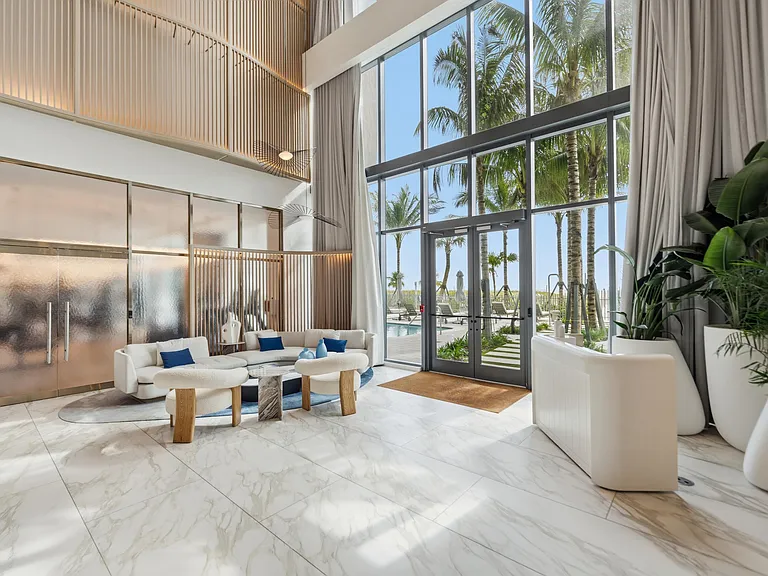 900 N Ocean Blvd #802 — Photo 48