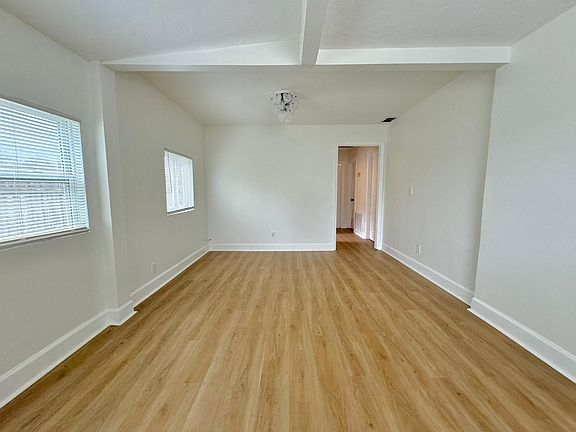 3rd image of 1751 29th Ave N