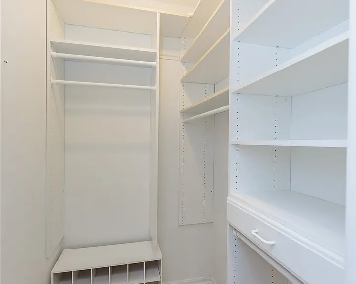 2601 Wyndgate Ct — Photo 23