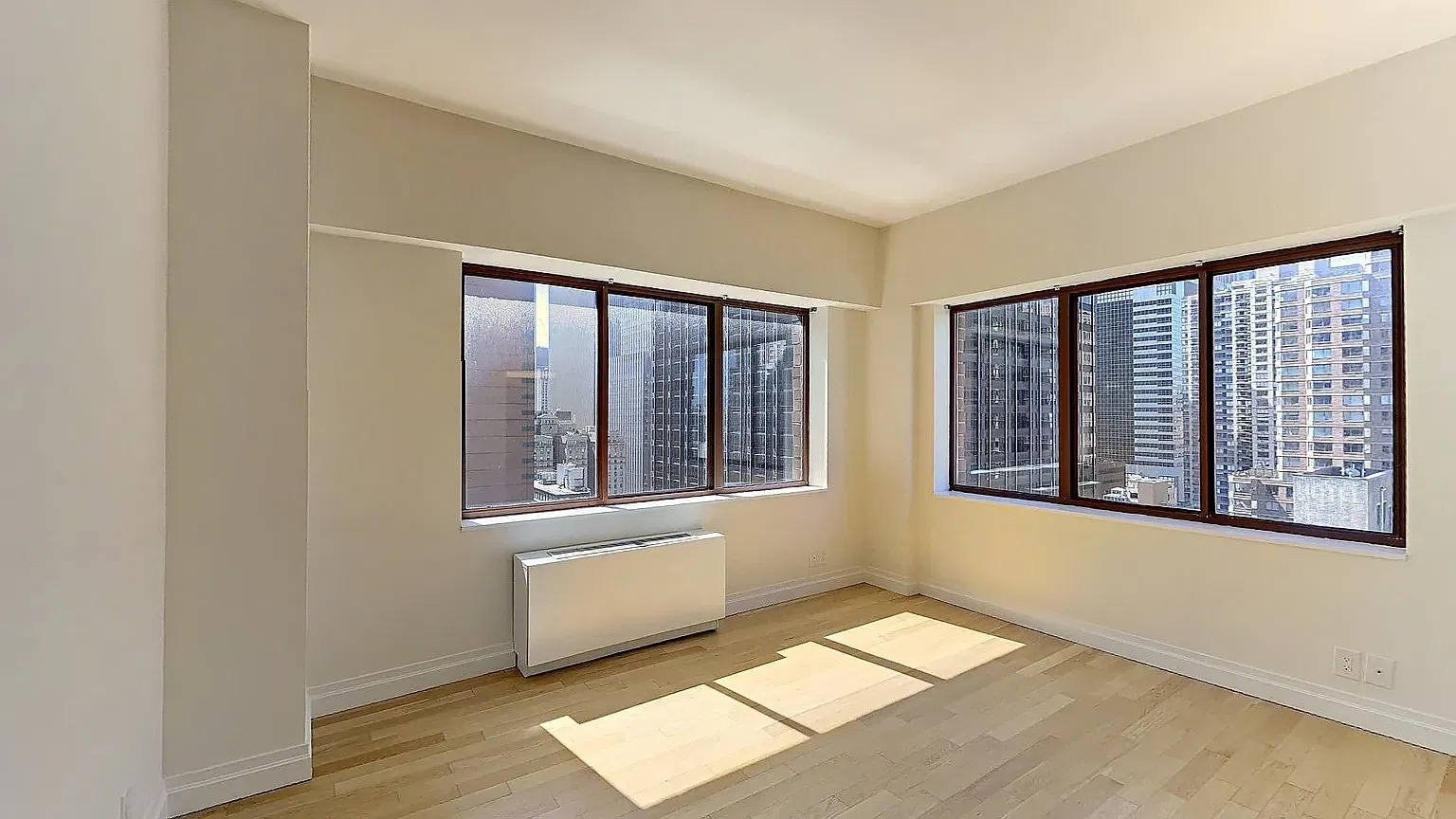 260 West 52nd Street — Photo 4