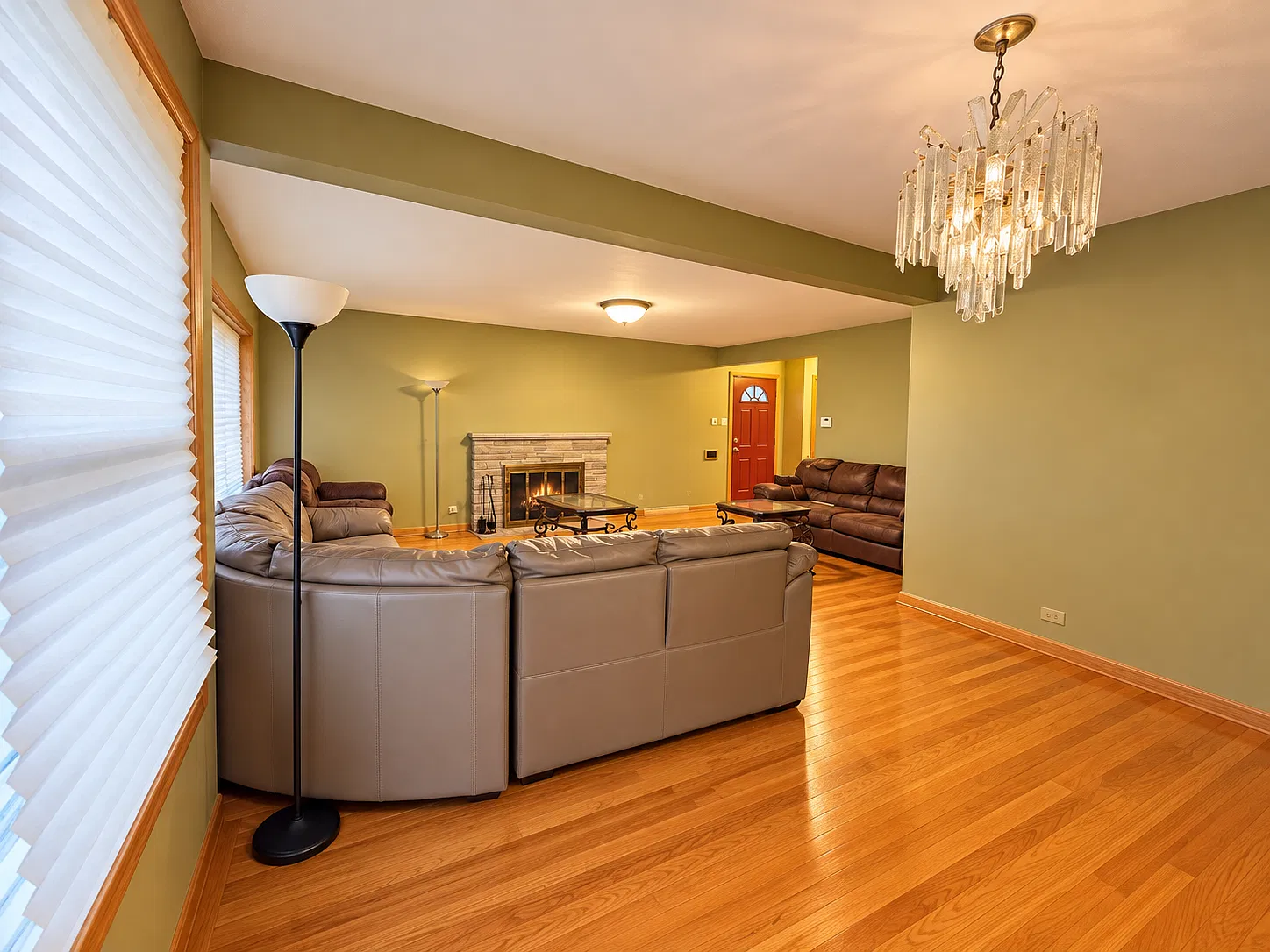 3 bed, 1461 sqft, $2,900 — Photo 4