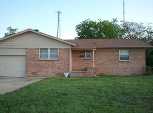 920 W 22nd St, Ada, OK 74820