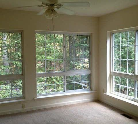 2nd image of 37050 Newlands St