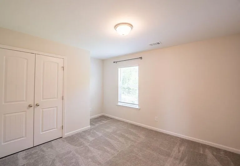 257 Cromer St — Photo 49