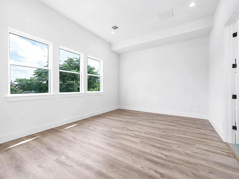 3619 Bremond St — Photo 21