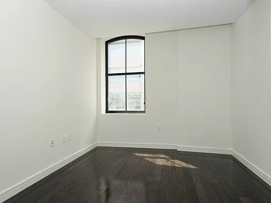 Rented by Sotheby's International Realty | media 52