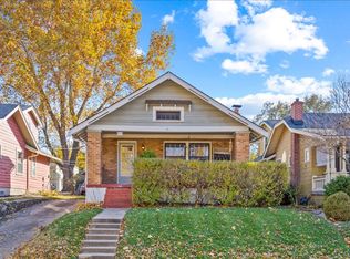 17 W 74th St, Kansas City, MO 64114
