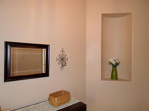 4th image of 812 Baltusrol Dr