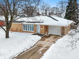 735 Morning Glory Ln, De Pere, WI 54115