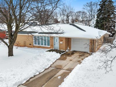 735 Morning Glory Ln, De Pere, WI, 54115
