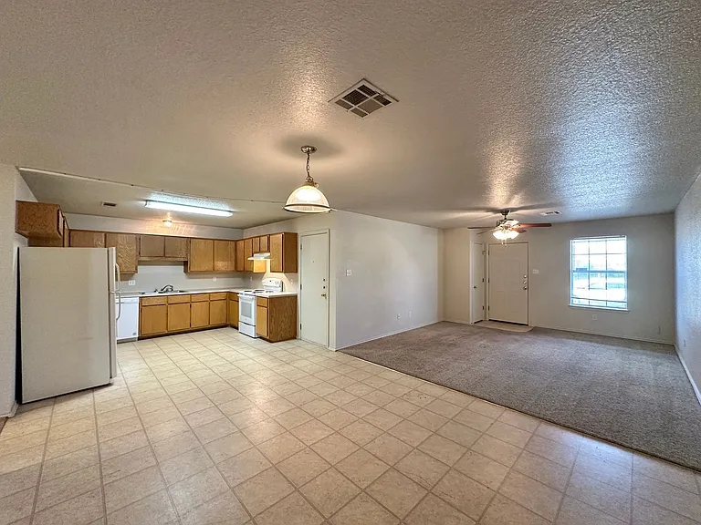 2604 Alma Dr — Photo 7