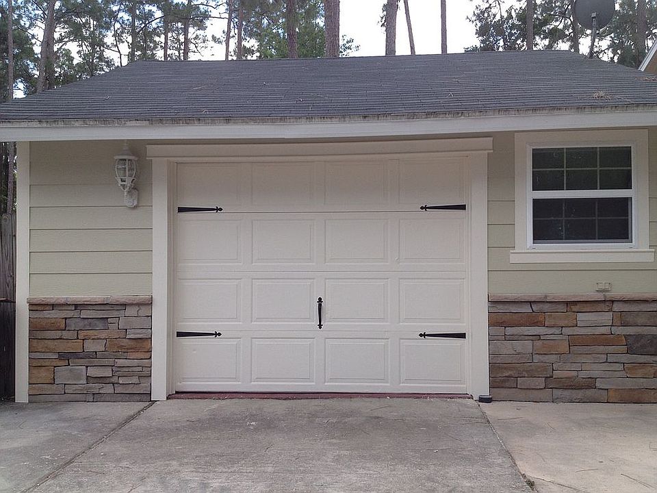 2nd image of 14710 Capri Rd