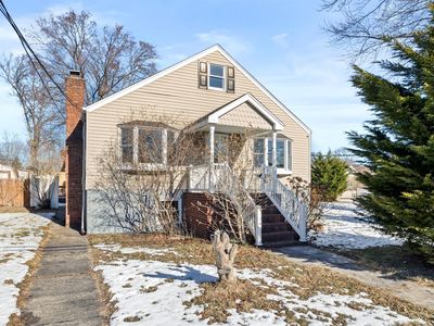 25 Verdi Street, Smithtown, NY, 11787