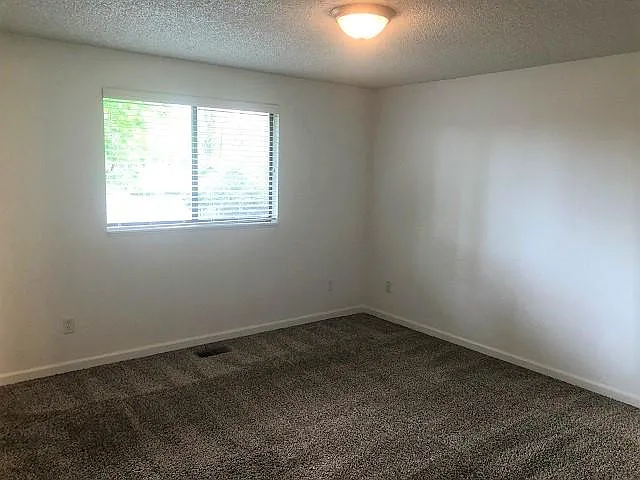 1078 SE Fir Grove Loop — Photo 14