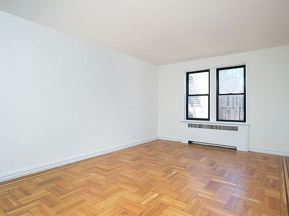 4th image of 2685 Creston Ave APT 5A