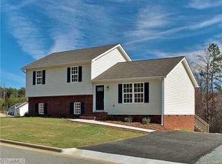 4509 Lasley Dr, Winston Salem, NC 27105