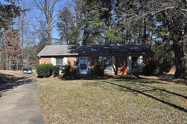 2nd image of 849 Charles Ct