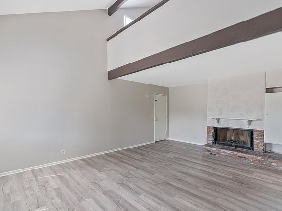 3rd image of 1377 Jasper Ave