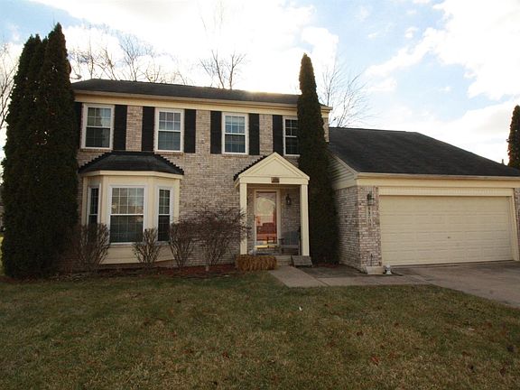 2nd image of 44703 Greenwood Dr #109