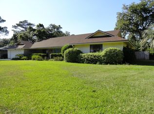 2437 Fallen Tree Dr W, Jacksonville, FL 32246