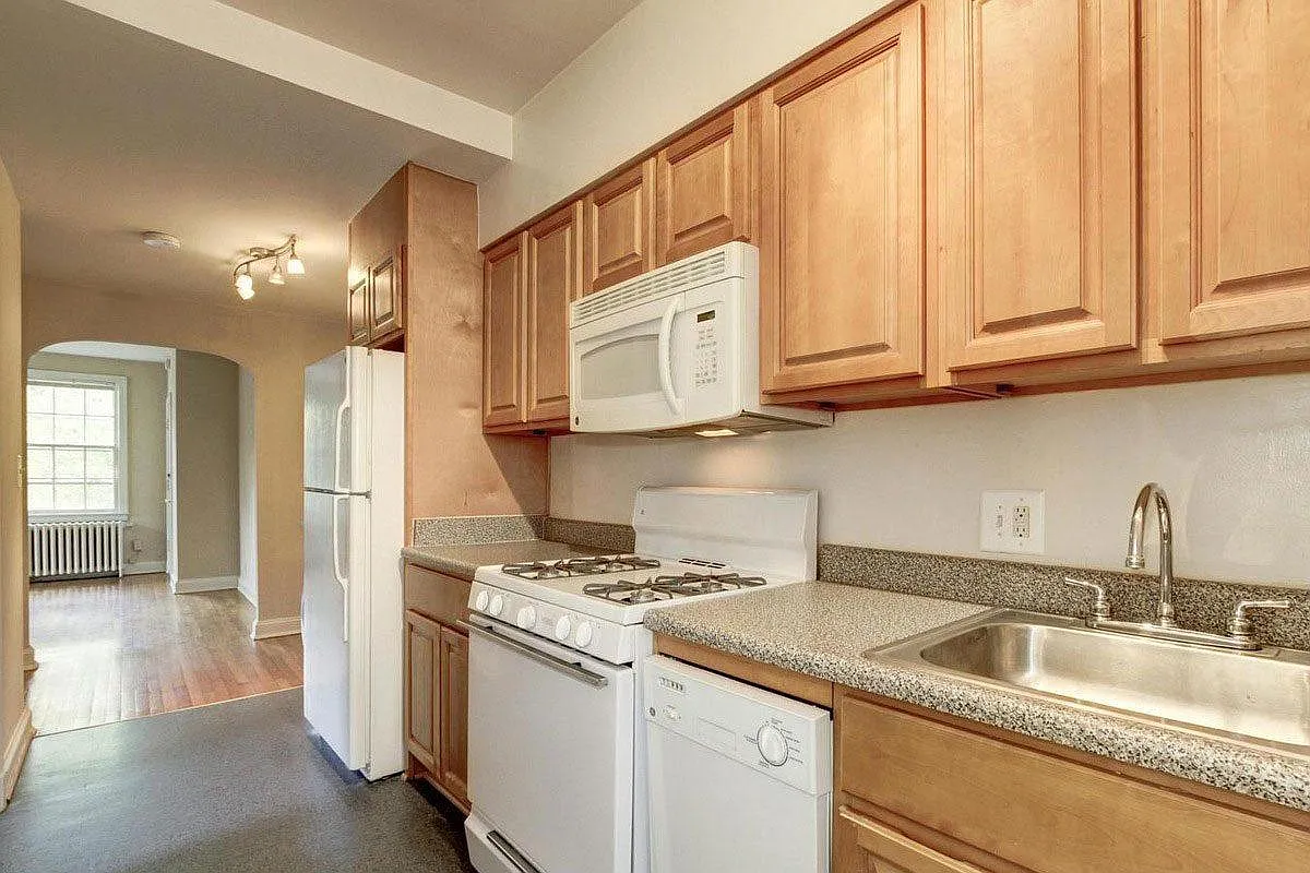 Building Photo - 4000-4013 47th St NW