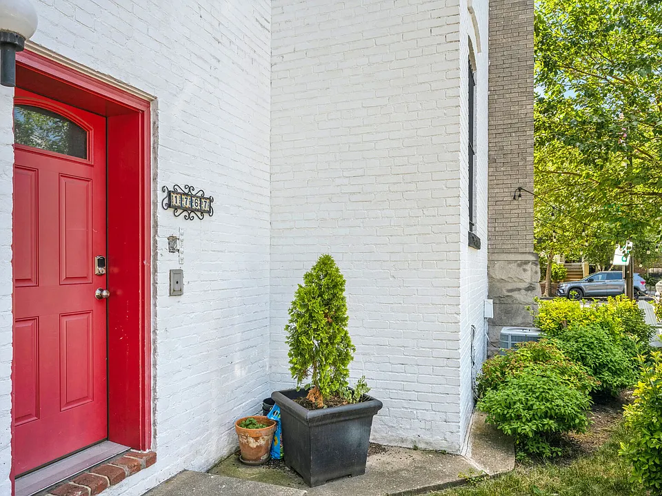 1767 U St NW #4