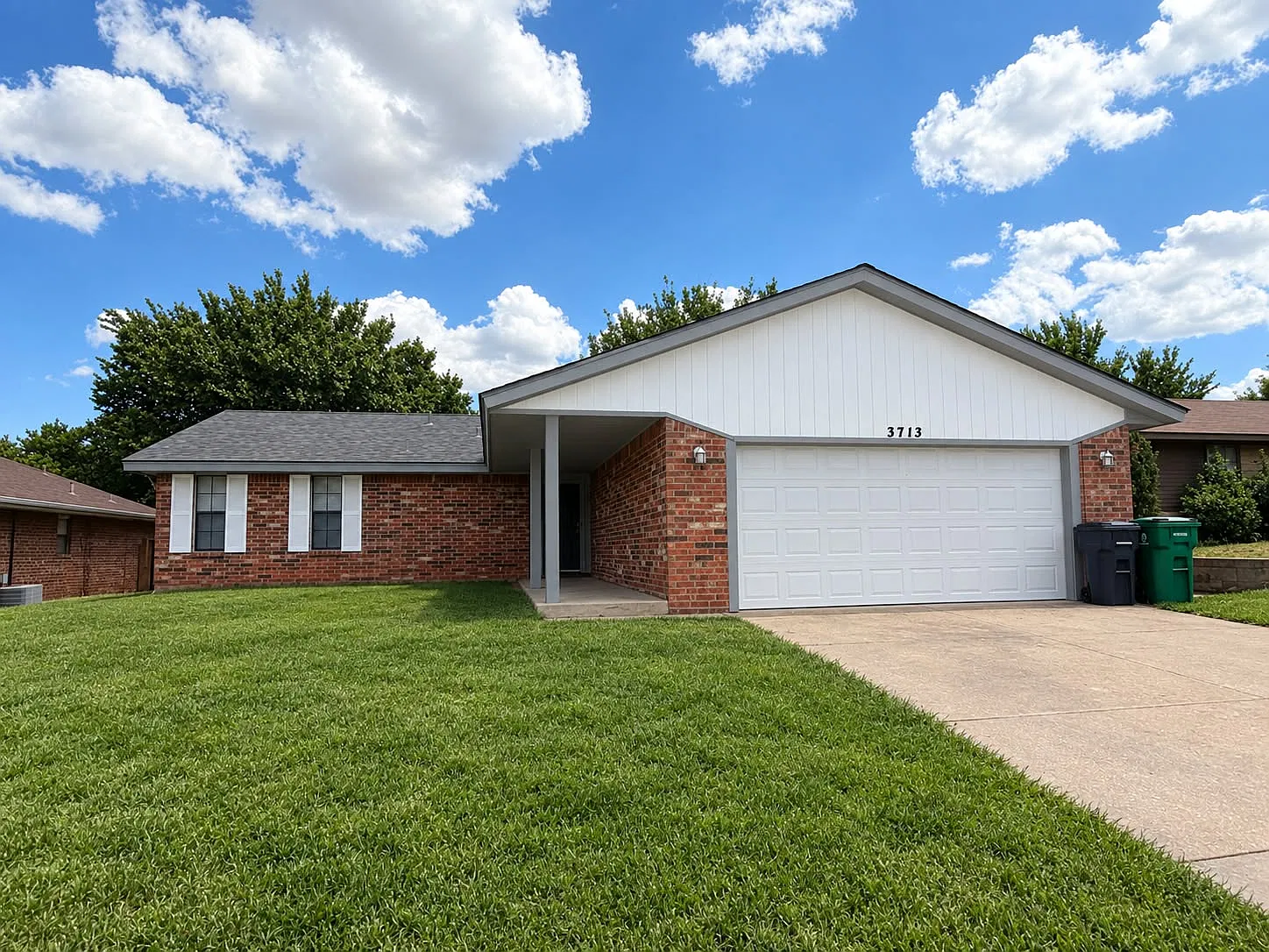 3713 SE 48th Pl — Photo 1