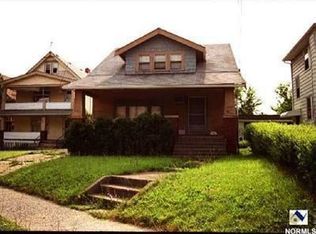 4549 Pearl Rd, Cleveland, OH 44109