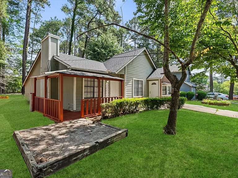 991 Brandon Hill Way — Photo 26