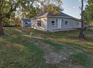 204 N Perry St, Howard, KS 67349