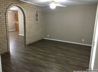 6622 N Forest Bnd, San Antonio, TX 78240