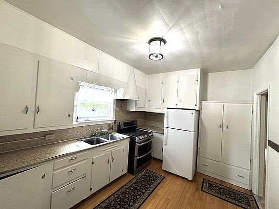 5th image of 1811 Weston Ave #1