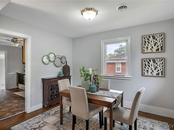 5th image of 514 W Washington St