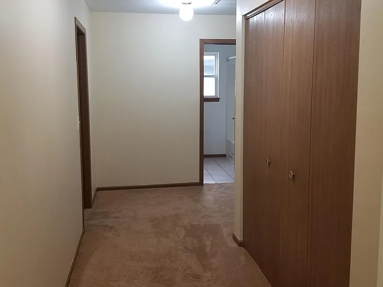 4469 W Roundstone Way — Photo 5