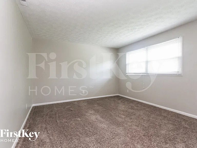 130 Circle Dr — Photo 10