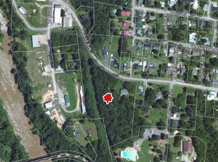 119 W End Ave, Centerville, TN 37033