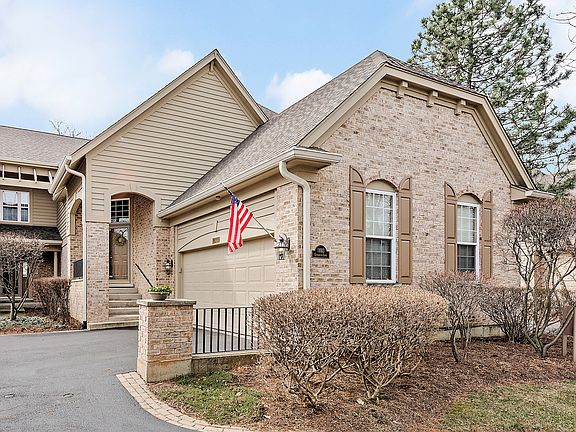 2nd image of 11013 Edgebrook Ln