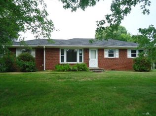 2111 Landon Rd, Clarksville, TN 37043